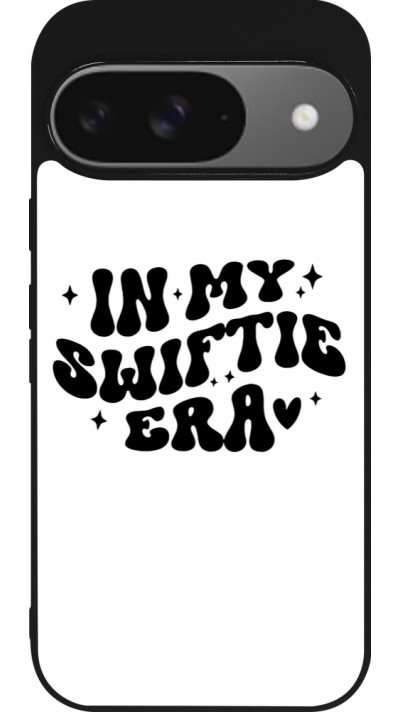 Google Pixel 9 / Pixel 9 Pro Case Hülle - Silikon schwarz Taylor Swift In My Swiftie Era - White