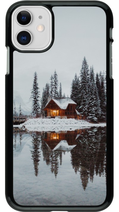 iPhone 11 Case Hülle - Winter 25 Winter house forest afternoon