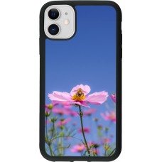iPhone 11 Case Hülle - Silikon schwarz Bee on a flower 2026