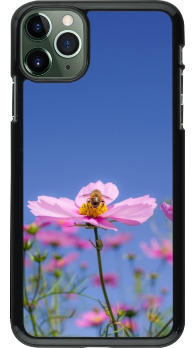 iPhone 11 Pro Max Case Hülle - Bee on a flower Spring 2026