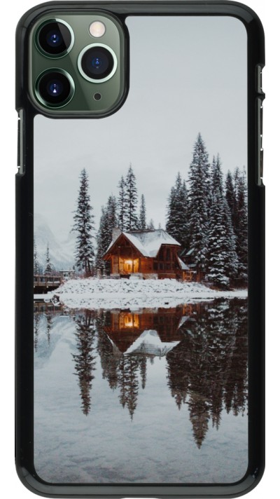iPhone 11 Pro Max Case Hülle - Winter 25 Winter house forest afternoon