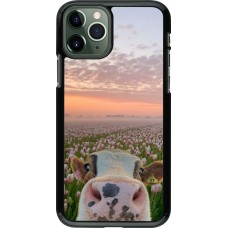 iPhone 11 Pro Case Hülle - Cow with tulips 2026