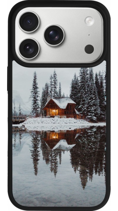 Coque iPhone 17 Pro - Silicone rigide noir Winter 25 Winter house forest afternoon