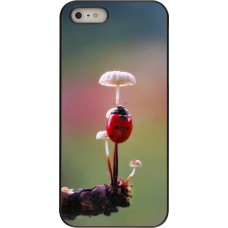 iPhone 5/5s / SE (2016) Case Hülle - Ladybird on a mushroom 2026