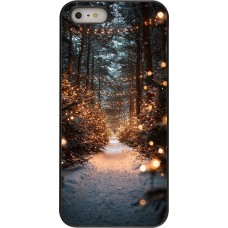 iPhone 5/5s / SE (2016) Case Hülle - Winter 25 Winter snowy road