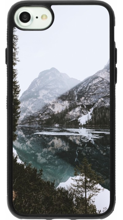 iPhone 7 / 8 / SE (2020, 2022) Case Hülle - Silikon schwarz Winter 22 snowy mountain and lake
