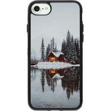 iPhone 7 / 8 / SE (2020, 2022) Case Hülle - Silikon schwarz Winter 25 Winter house forest afternoon