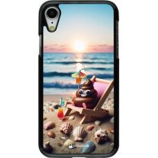 iPhone XR Case Hülle - Kackhaufen Emoji auf Liegestuhl