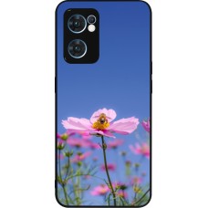 OPPO Reno7 5G Case Hülle - Silikon schwarz Bee on a flower 2026