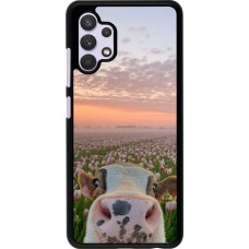 Samsung Galaxy A32 Case Hülle - Cow with tulips 2026