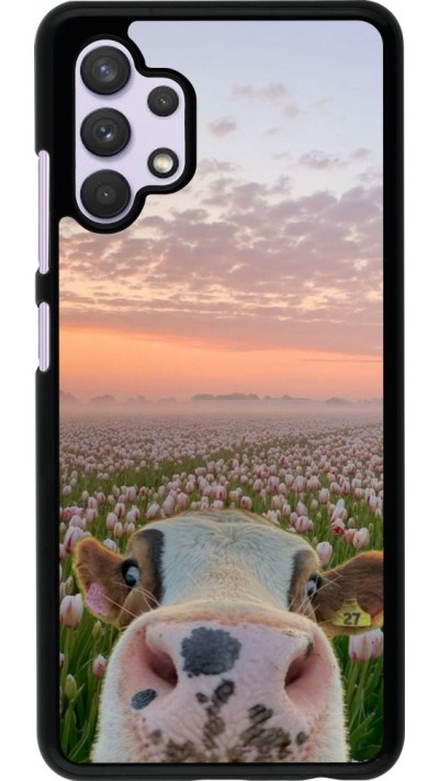 Samsung Galaxy A32 Case Hülle - Cow with tulips 2026