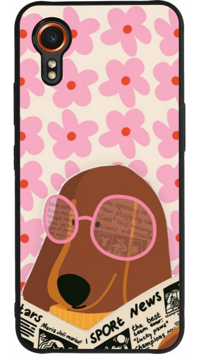 Coque Samsung Galaxy XCover 7 - Silicone rigide noir Dog with newspaper Spring 2026