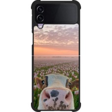 Samsung Galaxy Z Flip4 Case Hülle - Silikon schwarz Cow with tulips Spring 2026