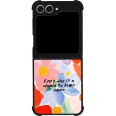Samsung Galaxy Z Flip6 Case Hülle - Silikon schwarz Every day is a chance 2026