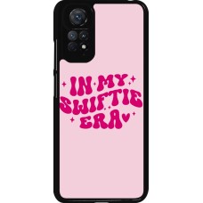 Xiaomi Redmi Note 11 / 11S Case Hülle - Taylor Swift In My Swiftie Era - Pink