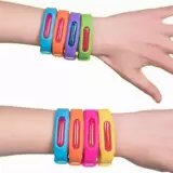 Universal Silikonarmband wasserabweisend mit anti-Mücken Gel - Zufällige Farbe