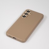 Galaxy S24 Case Hülle - Vollständig genarbtes Luxuskalbsleder mit Metallknöpfen und MagSafe - Beige