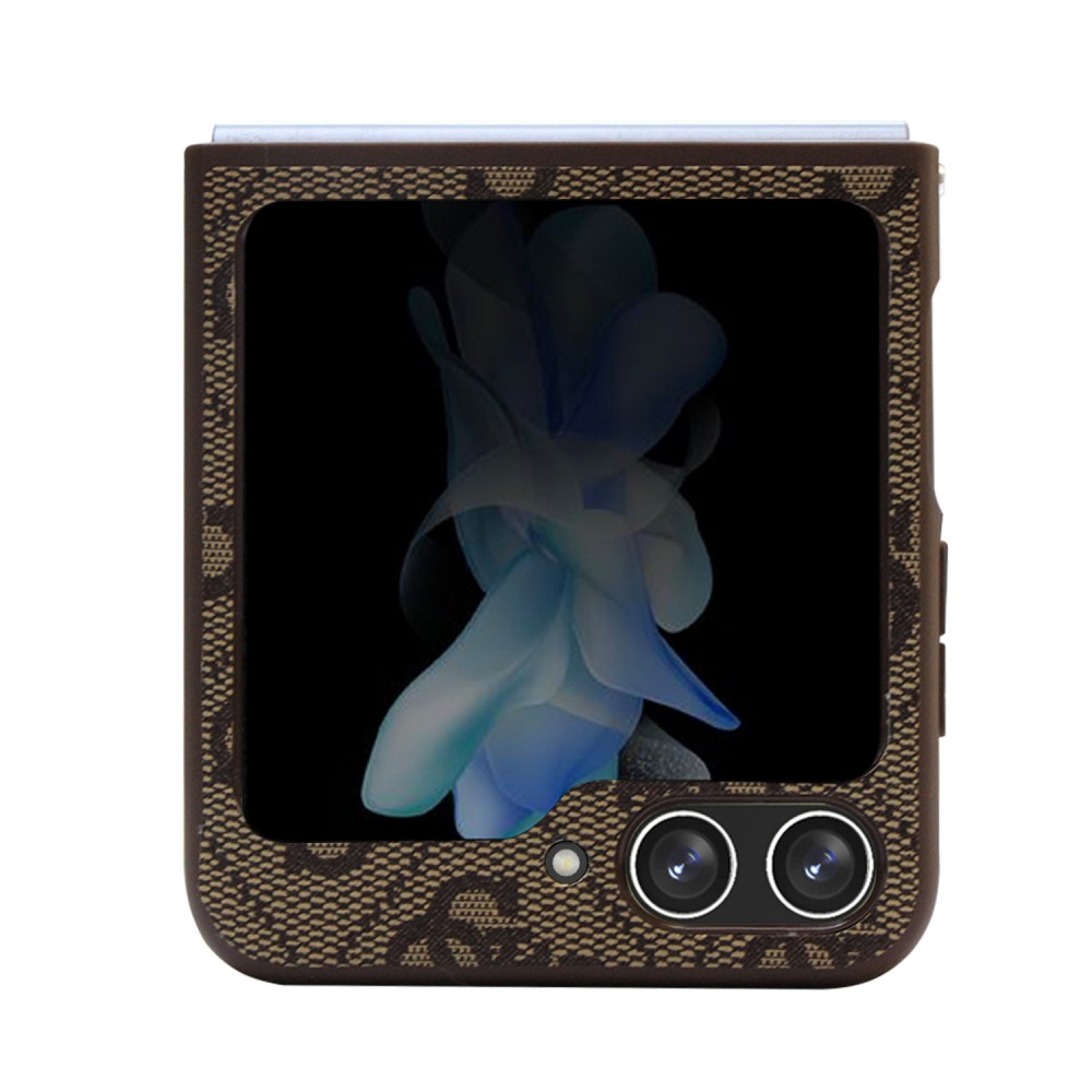 Galaxy Z Flip5 Case Hülle - Guess Monogramm Kunstleder Metall-Logo und Strass - Braun