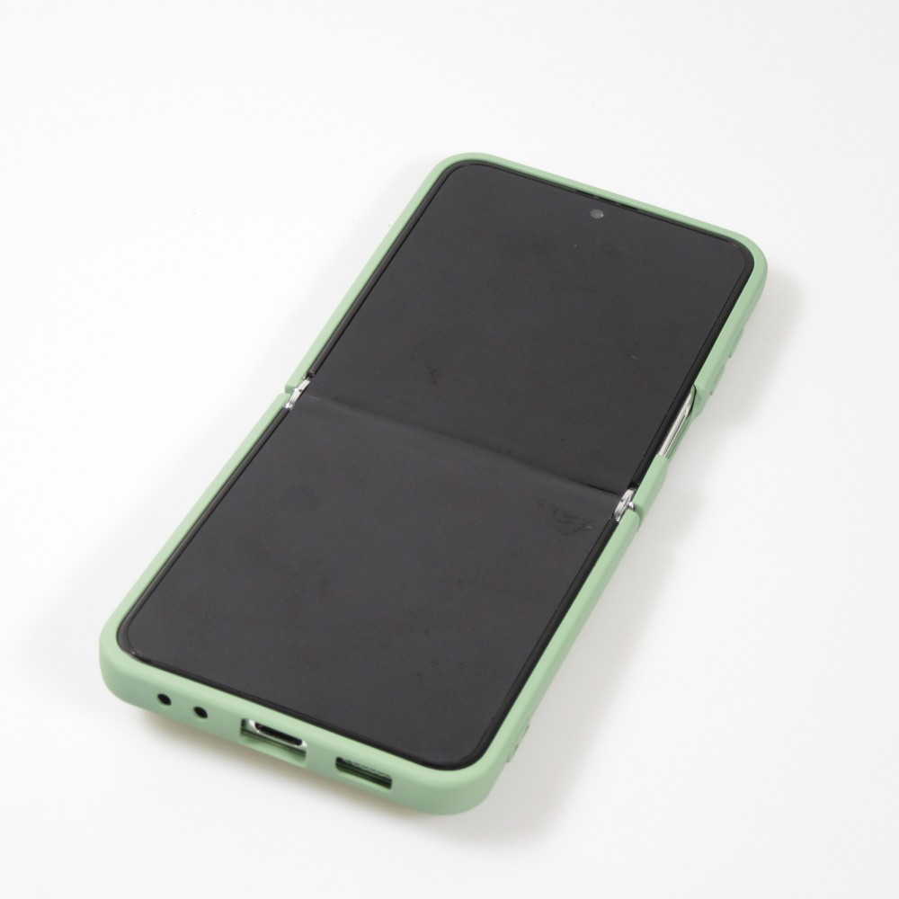 Galaxy Z Flip5 Case Hülle - Soft Touch mit Ring - Grün