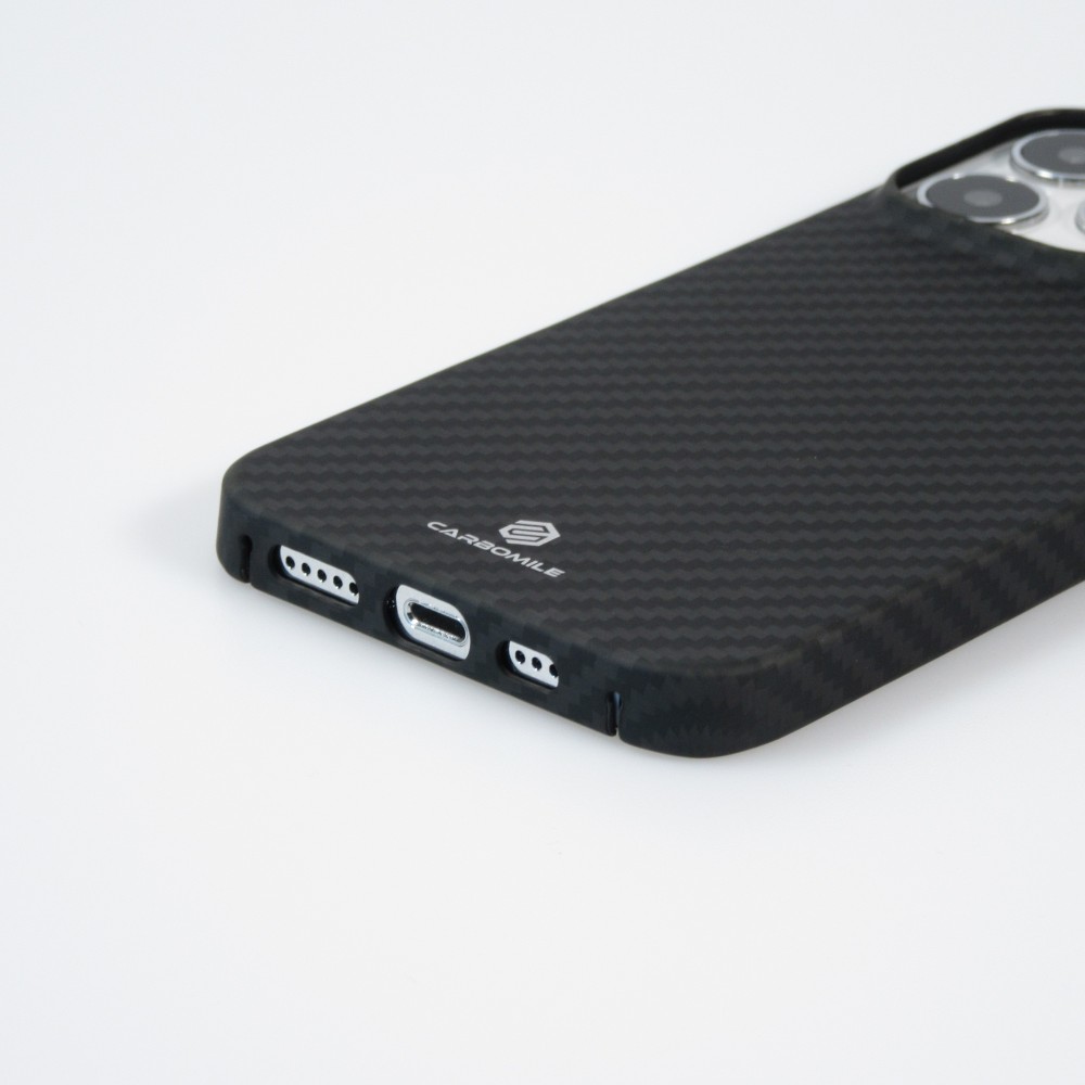 iPhone 16 Pro Max Case Hülle - Carbomile Schutzcase aus echtem Aramid Carbonfaser - Schwarz
