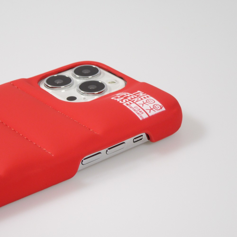 iPhone 13 Pro Case Hülle - 3D stylische Daunenjacke Design mit Ziernaht - Rot