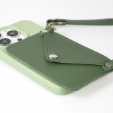 iPhone 14 Pro Max Case Hülle - Soft-Touch-Silikon mit Karten- oder Geldfach aus Leder und integriertem Lanyard - Grün