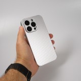 iPhone 14 Pro Max Case Hülle - Straffes Silikon mit Karbon Look + Kameraschutz - Silber
