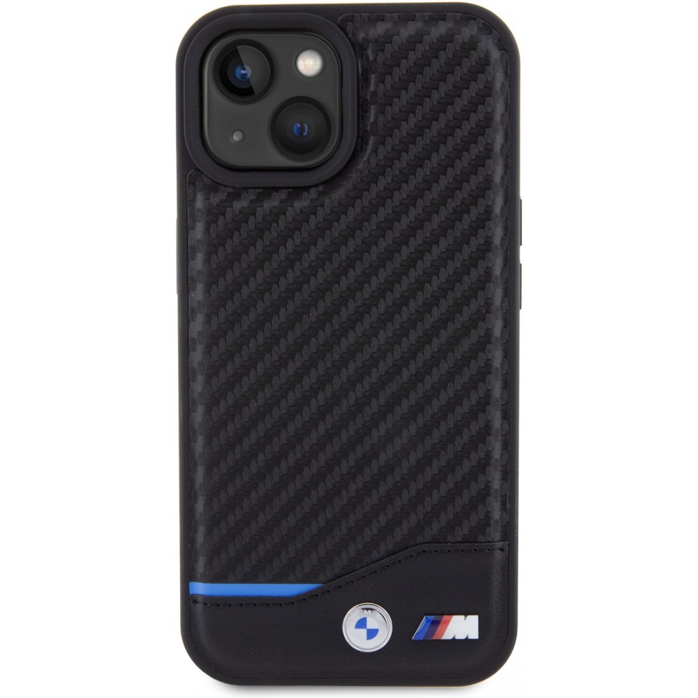 Coque iPhone 15 Plus - BMW M effet carbone et cuir avec logo métallique en relief - Noir