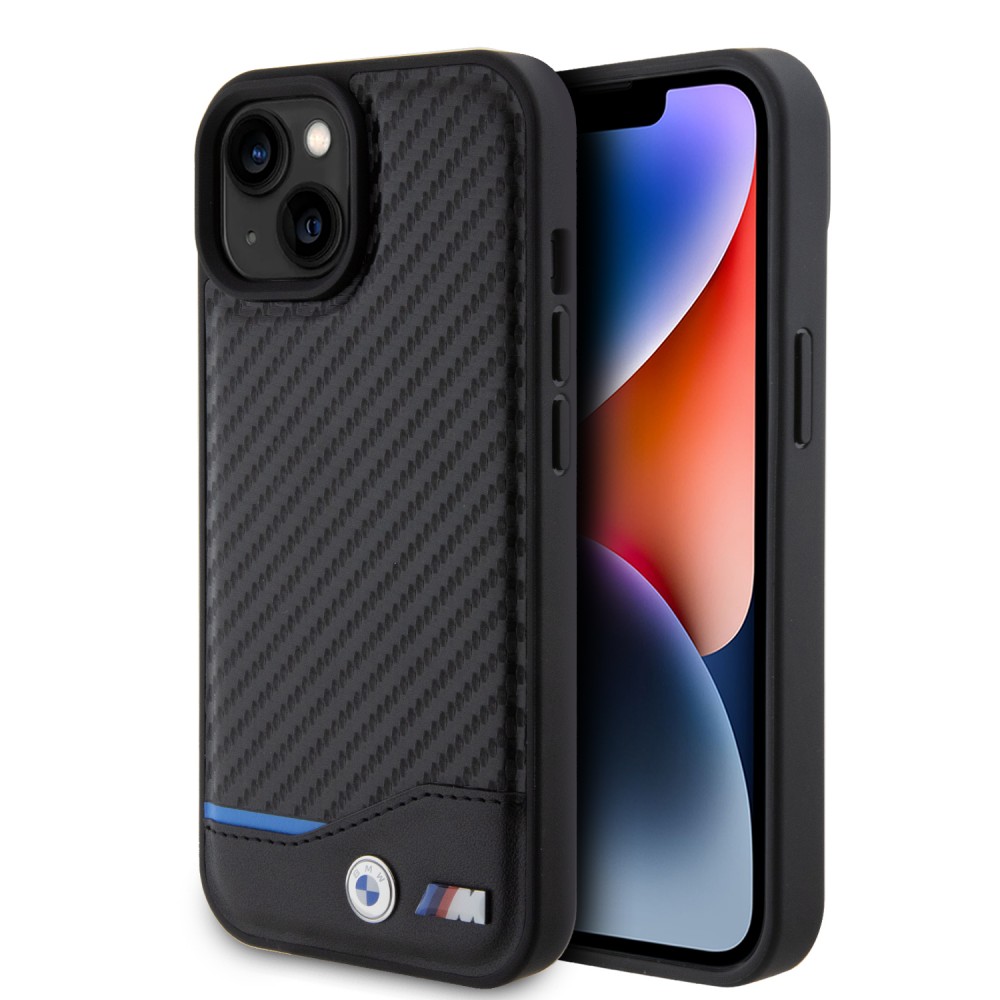 Coque iPhone 15 Plus - BMW M effet carbone et cuir avec logo métallique en relief - Noir