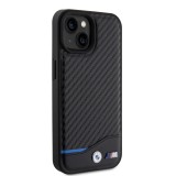 Coque iPhone 15 Plus - BMW M effet carbone et cuir avec logo métallique en relief - Noir