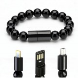 Elegantes Perlen Armband 2 in 1 Ladekabel mit integriertem USB-C Anschluss - Rosa