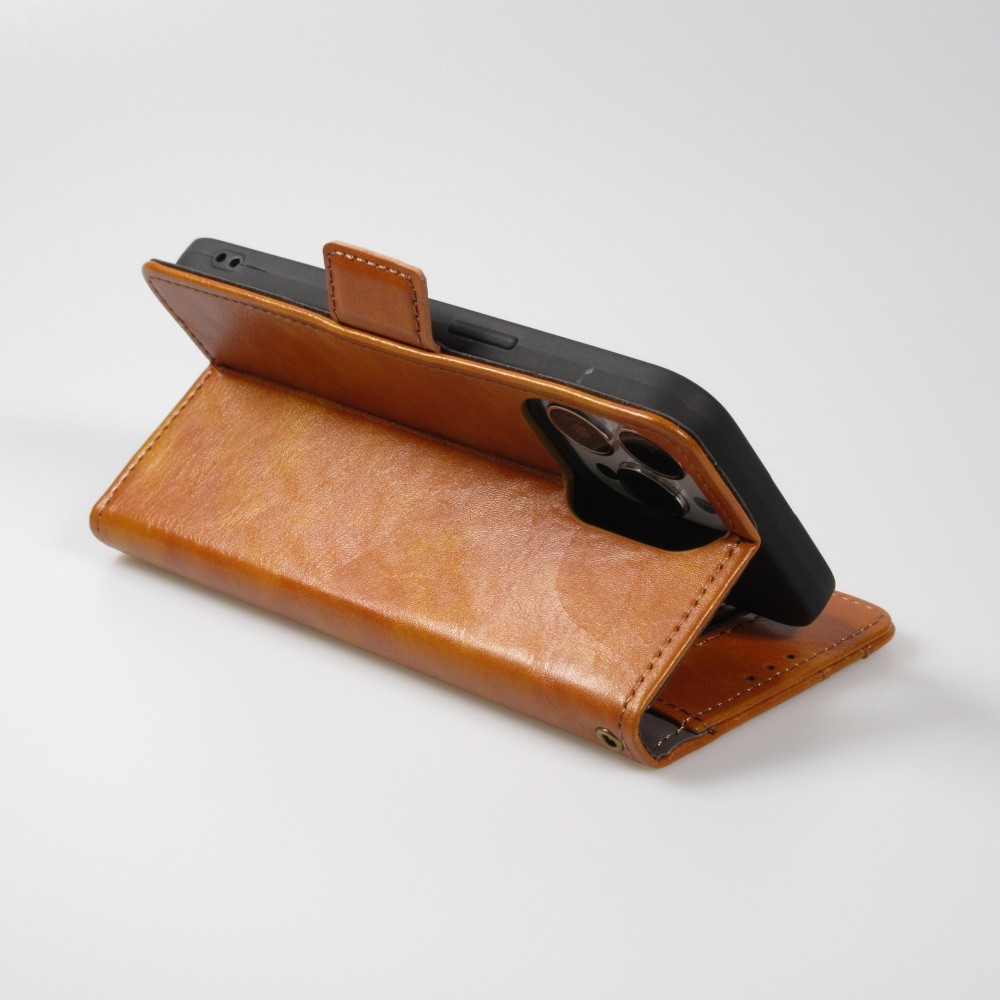 iPhone 13 Leder Tasche - Flip Wallet Echtleder mit Akzentstreifen & Kartenhalter - Braun