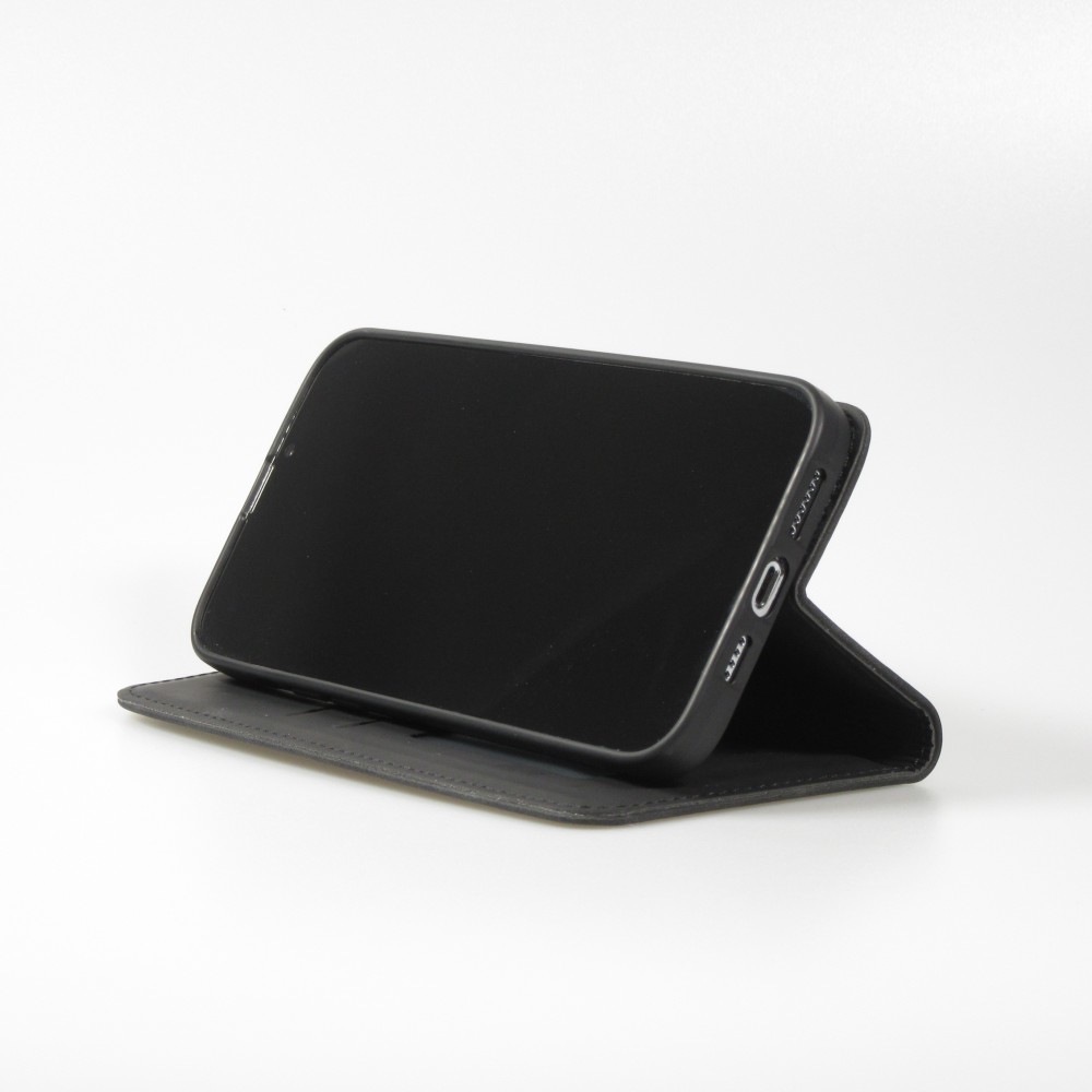 iPhone 7 / 8 / SE (2020, 2022) Leder Tasche - Flip Wallet vintage mit Magnetverschluss und Kartenhalter - Schwarz
