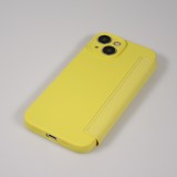iPhone 15 Case H&uuml;lle - Flip weiches Silikon mit matt glatter Oberfl&auml;che - Gelb