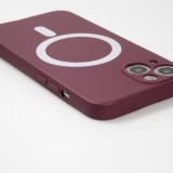 iPhone 15 Case Hülle - Soft-Shell silikon cover mit MagSafe und Kameraschutz - Bordeaux