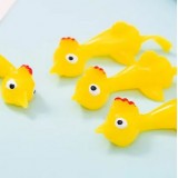 Spielzeug fliegendes Huhn lustig dehnbar und klebrig Katapult zum Werfen (5 Stück) - Gelb