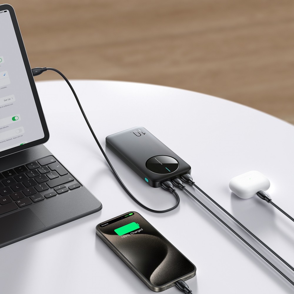 Joyroom 3 in 1 Powerbank mit 10000mAh Kapazit&auml;t clean Design 2x USB-A 2.4 & 1x USB-C (In+Out) - Schwarz