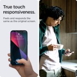 Spigen Glas.tR EZ Fit 2er Pack Schutzfolien mit einfachem Installationssystem - iPhone 13 / 13 Pro / 14 / 16e