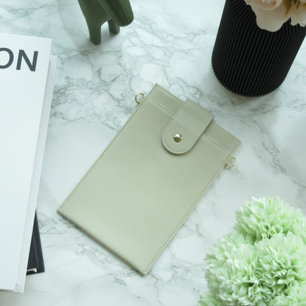 Elegante universelle Smartphone Umhängetasche aus veganem Leder inkl. Umhängegurt aus Leder (vegan) - Sand