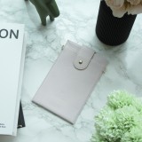 Elegante universelle Smartphone Umhängetasche aus veganem Leder inkl. Umhängegurt aus Leder (vegan) - Hellviolett