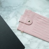Elegante Universal-Smartphone- Tasche in luxuriöser Krokodil-Lederoptik mit Halsriemen - Rosa