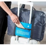 Faltbare und wasserfeste Reisebegleiter-Tasche mit 32L Füllvolumen - Blau