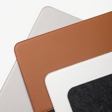 Übergroße rutschfeste Mausunterlage aus Filz und Kunstleder für Büro und Gaming (80 x 40 cm) - Bicolor Dunkelgrau / Braun