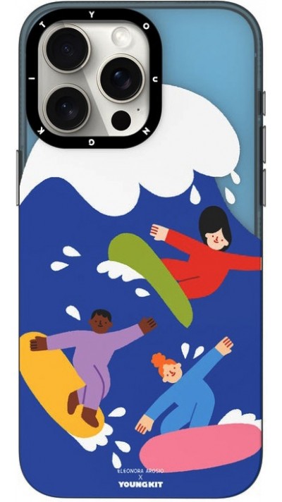 iPhone 15 Pro Case Hülle - Farbenfrohe und lustige Surfer am Strand Youngkit Design Eleonora Arosio - Multicolor
