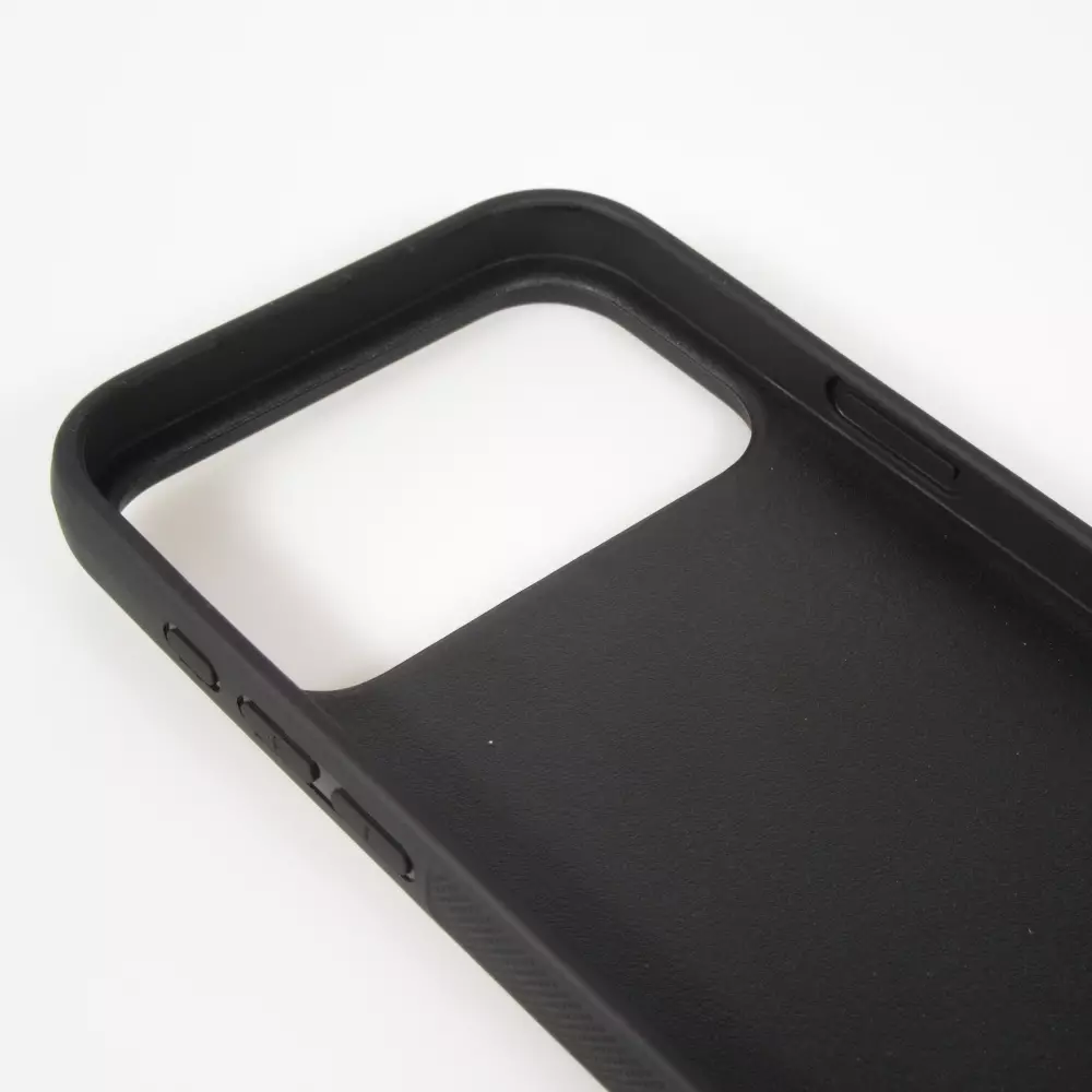 Personalisierte Hülle mit schwarzen Silikonrändern - iPhone 17 Pro Max