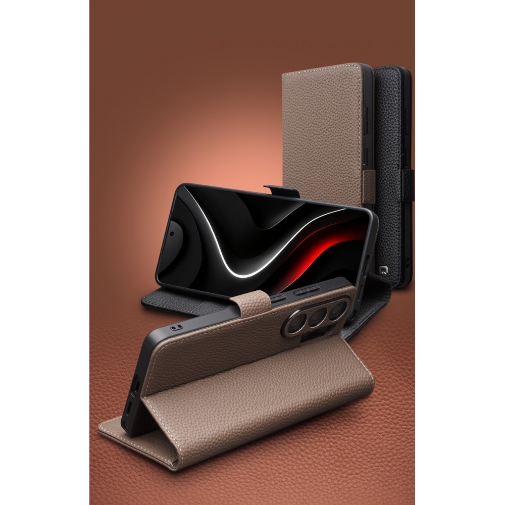 Samsung Galaxy S26 Ultra Case Hülle - Flip Qialino Full Grain Wallet Echtleder matt mit Magnetverschluss - Braun