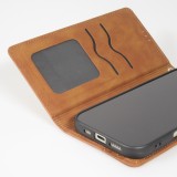 iPhone 17 Leder Tasche - Flip Wallet vintage mit Magnetverschluss und Kartenhalter - Braun