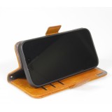 iPhone 17 Pro Leder Tasche - Flip Wallet Echtleder mit Akzentstreifen & Kartenhalter - Hellbraun