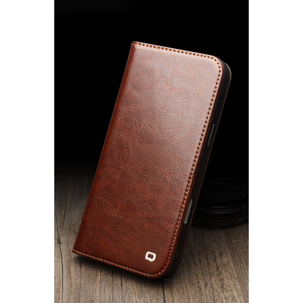 iPhone 17 Pro Max Case Hülle - Qialino Flip Classic Wallet Echtleder - Braun