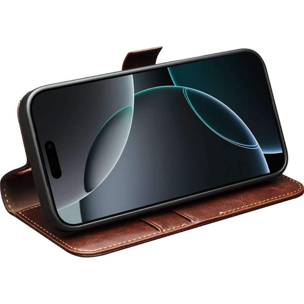 iPhone 17 Pro Max Case Hülle - Flip Qialino Echtleder mit magnetischem Verschluss - Braun
